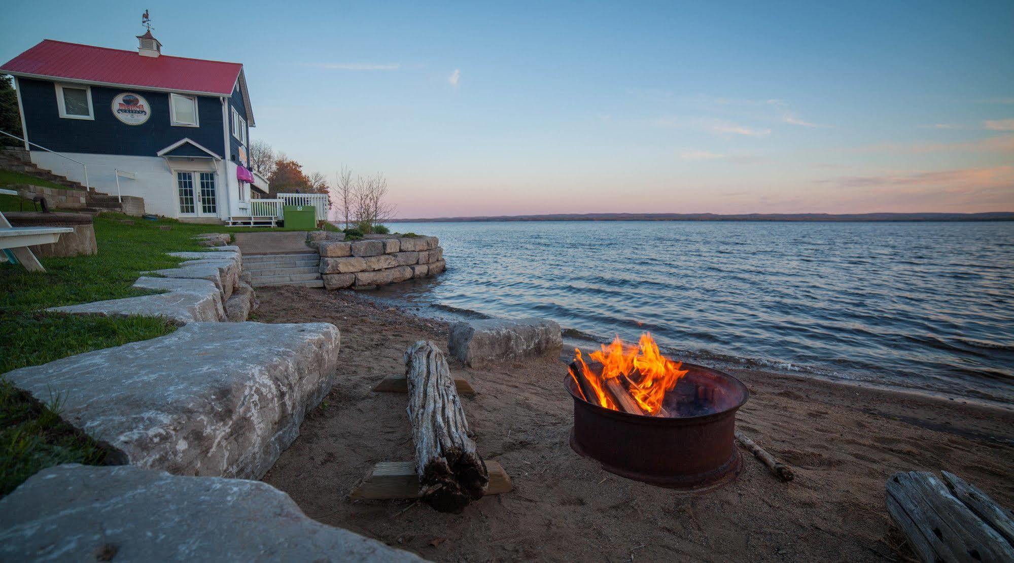 Greystone On Golden Lake Deacon Exterior foto